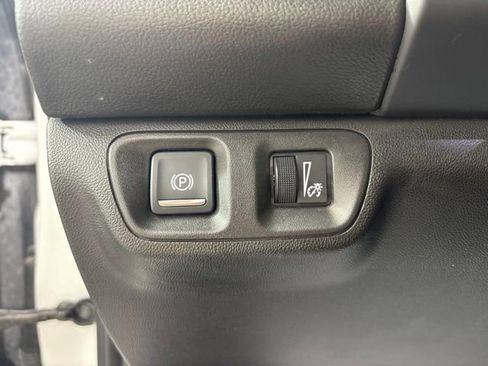 Used 2021 GMC Acadia SLT w/ Elevation Edition AWD/4WD image 15