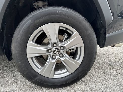 Certified 2025 Toyota RAV4 LE AWD/4WD image 18