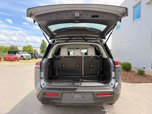 Used 2022 Nissan Pathfinder SV w/ Cargo Package AWD/4WD image 46