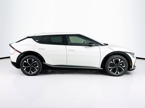 Used 2024 Kia EV6 Wind w/ Wind Technology Package RWD image 10