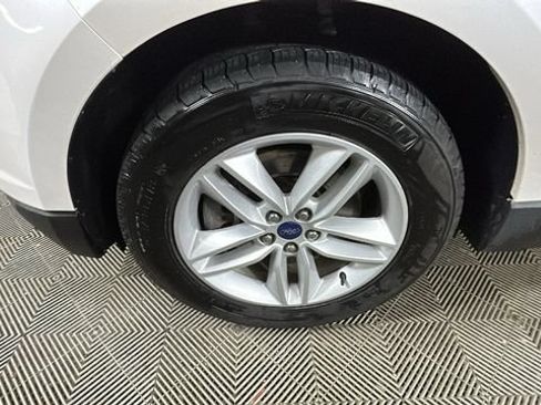 Used 2018 Ford Edge SEL w/ Equipment Group 201A AWD/4WD image 10