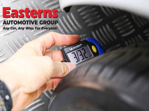 Used 2023 Tesla Model 3 Standard Range image 23