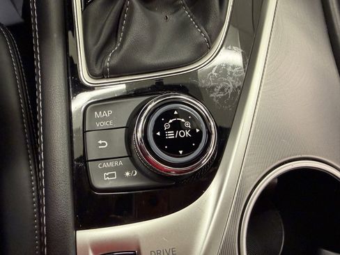 Used 2022 INFINITI Q60 3.0t Luxe w/ Essential Package image 27