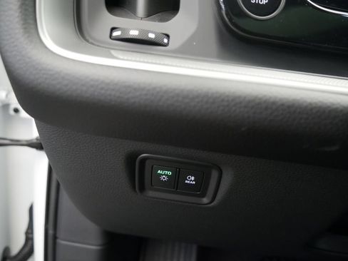 Certified 2026 Porsche Cayenne AWD/4WD image 48