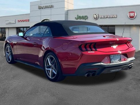 Used 2024 Ford Mustang Convertible RWD image 5
