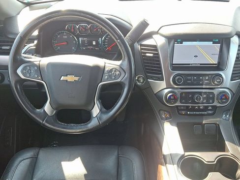 Certified 2019 Chevrolet Suburban LT AWD/4WD image 13