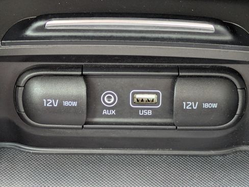 Used 2020 Kia Optima SE FWD image 25