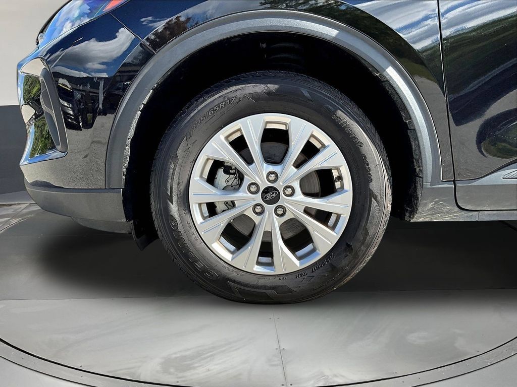 Used 2025 Ford Escape Active AWD/4WD image 34