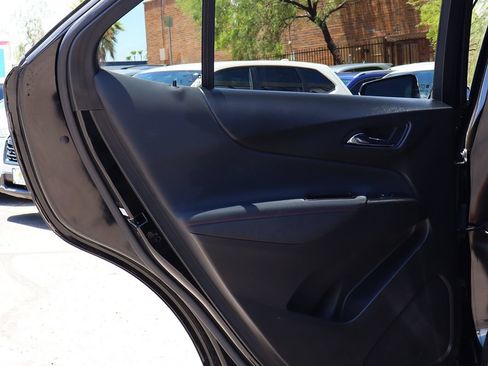 Used 2022 Chevrolet Equinox RS w/ RS Leather Package FWD image 33