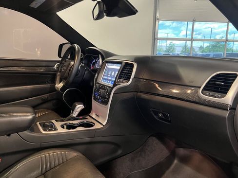 Used 2018 Jeep Grand Cherokee Trackhawk AWD/4WD image 45