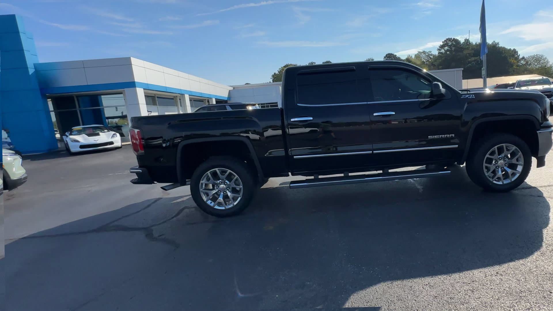 Certified 2018 GMC Sierra 1500 SLT AWD/4WD image 9