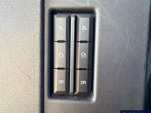 Used 2023 Ford Expedition Limited AWD/4WD image 16