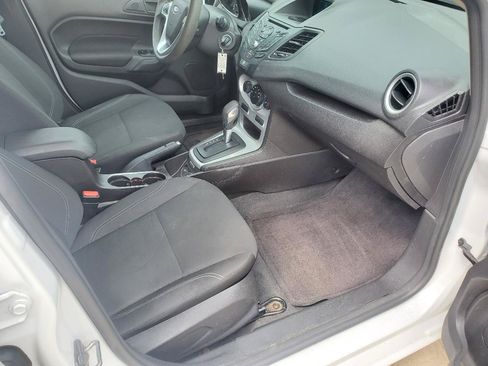 Used 2017 Ford Fiesta SE FWD image 5