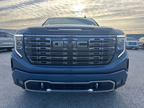 Used 2025 GMC Sierra 1500 Denali Ultimate image 8