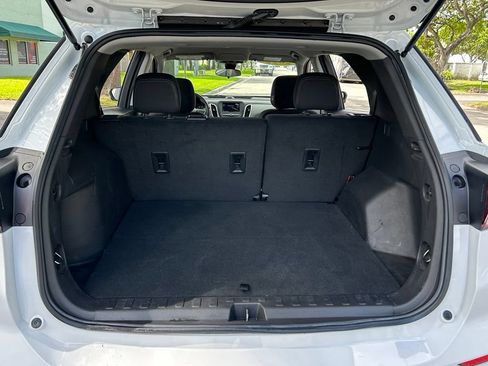Used 2022 Chevrolet Equinox LS FWD image 37
