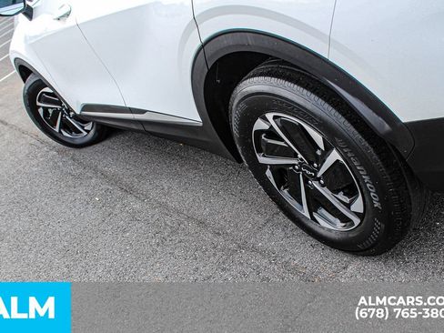 Used 2023 Kia Sportage LX AWD/4WD image 14