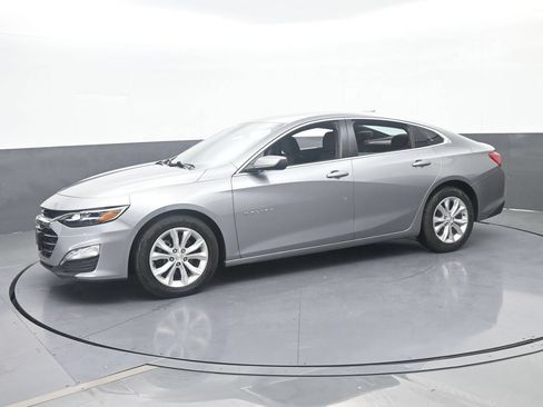 Used 2024 Chevrolet Malibu LT FWD image 2