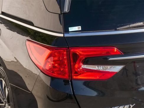 Used 2023 Honda Odyssey EX-L image 10