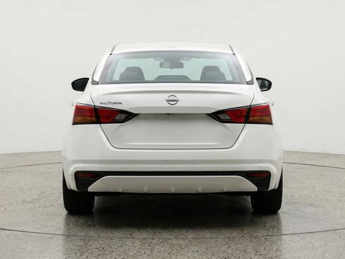 Used 2025 Nissan Altima 2.5 SV image 7