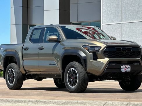 New 2026 Toyota Tacoma TRD Off-Road AWD/4WD image 2