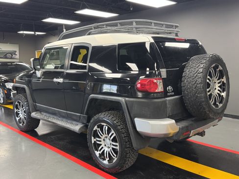 Used 2008 Toyota FJ Cruiser 4WD image 6
