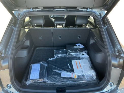 New 2026 Volkswagen Tiguan SE R-Line AWD/4WD image 24