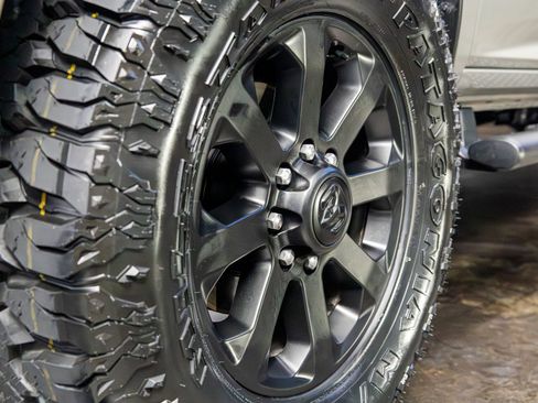 Used 2025 RAM 2500 Laramie w/ Night Edition AWD/4WD image 12