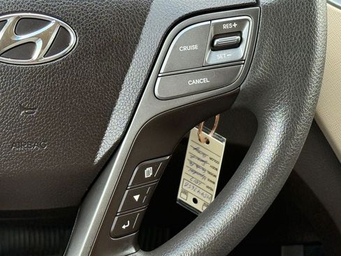 Used 2017 Hyundai Santa Fe Sport FWD image 22