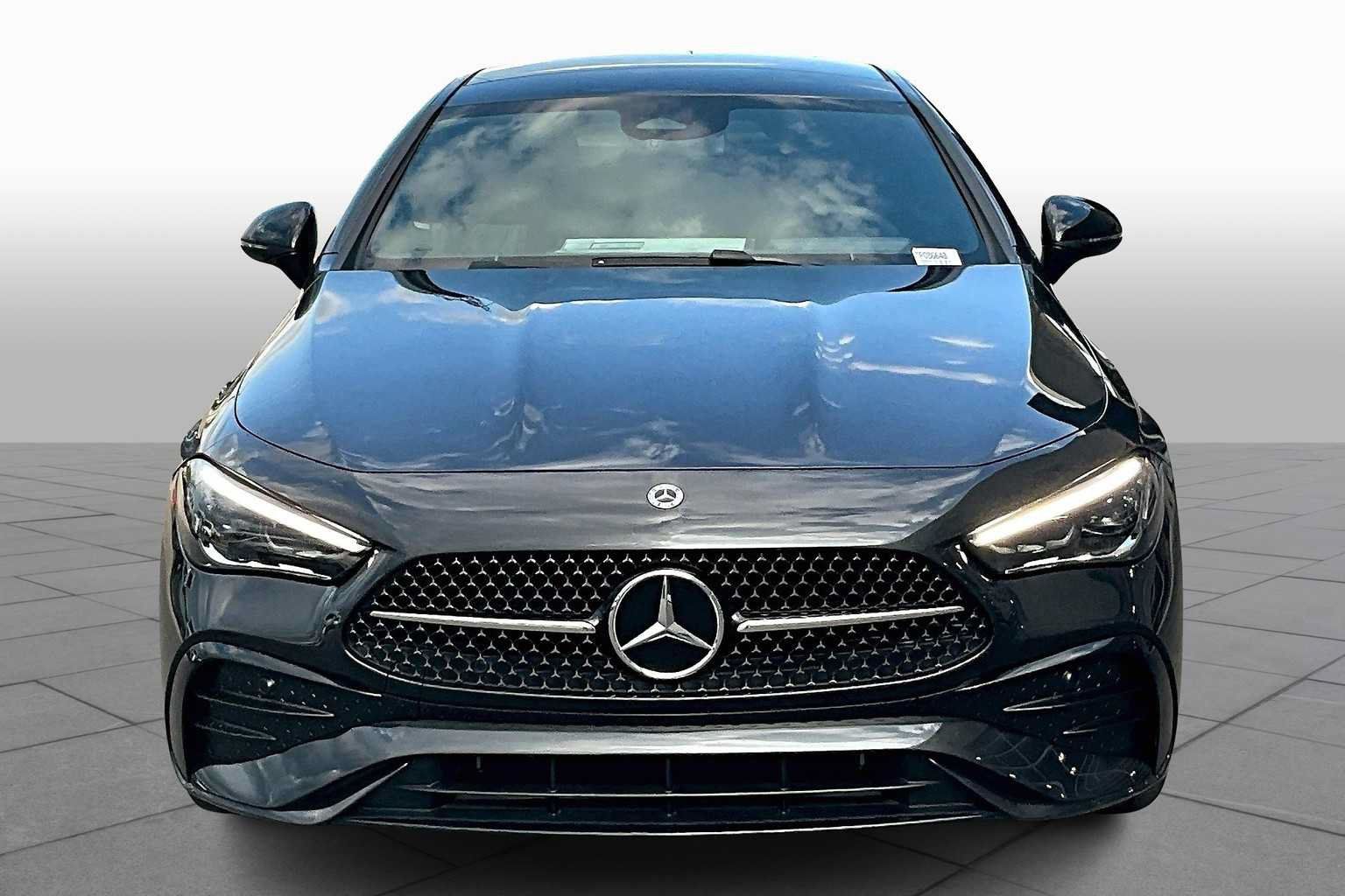 Used 2026 Mercedes-Benz CLE 300 4MATIC Coupe image 3
