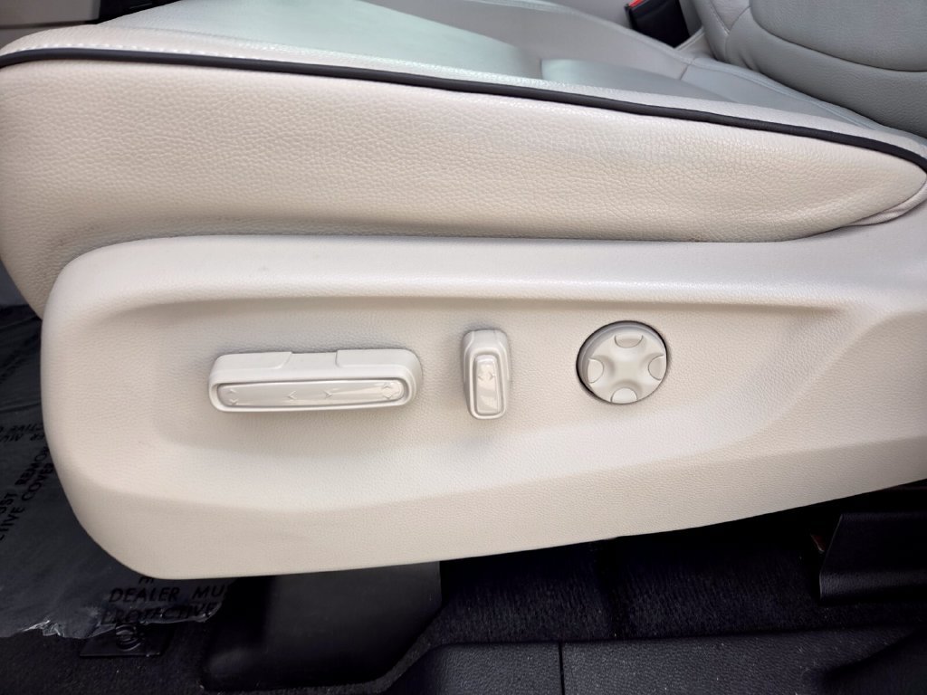 Used 2025 Honda Odyssey Touring image 10