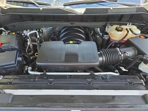 Used 2023 Chevrolet Silverado 1500 High Country w/ Z71 Off-Road Package AWD/4WD image 30
