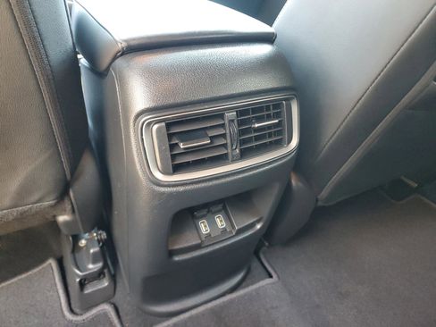 Used 2020 Honda CR-V Touring image 18