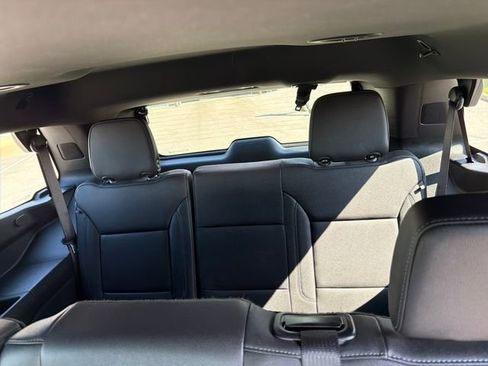 Used 2025 Chevrolet Tahoe LT AWD/4WD image 27