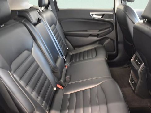 Used 2024 Ford Edge SEL AWD/4WD image 17