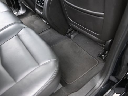 Used 2019 Cadillac XT5 Premium Luxury image 20