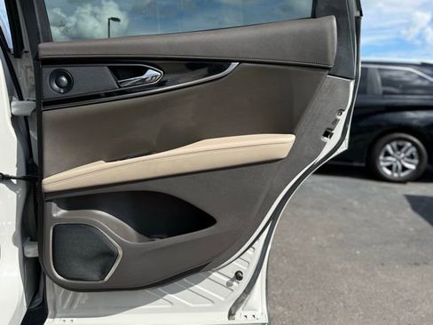 Used 2022 Lincoln Nautilus Reserve w/ Equipment Group 201A image 22