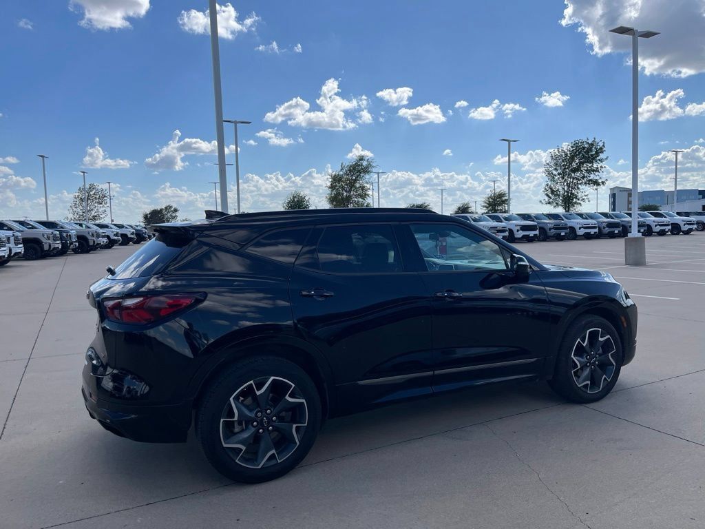 Used 2020 Chevrolet Blazer RS w/ LPO, Cargo Package FWD image 4