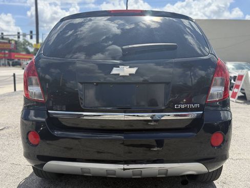 Used 2013 Chevrolet Captiva Sport LTZ FWD image 7