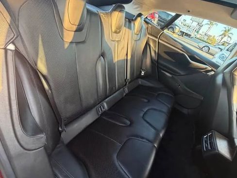 Used 2012 Tesla Model S Signature image 11