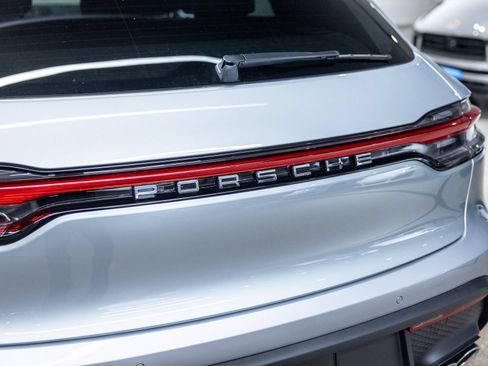 Certified 2026 Porsche Macan AWD/4WD image 20