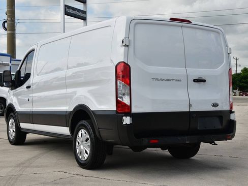 Used 2019 Ford Transit 250 130 Low Roof w/ Exterior Upgrade Package RWD image 5