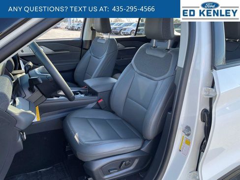 New 2026 Ford Explorer Active w/ Active Comfort Package image 3