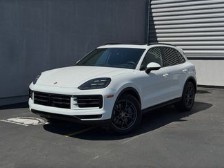 Certified 2025 Porsche Cayenne AWD/4WD video 1