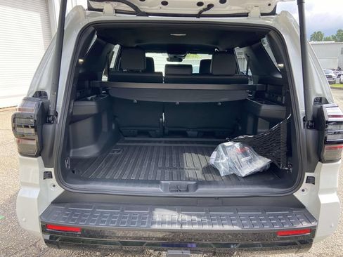 Used 2025 Toyota 4Runner TRD Sport Premium AWD/4WD image 9