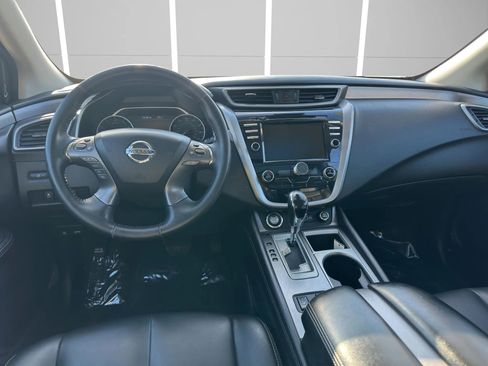 Used 2020 Nissan Murano SV w/ Premium Package image 16