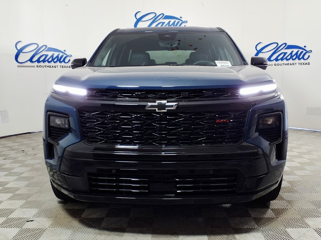 New 2027 Chevrolet Traverse RS FWD image 3