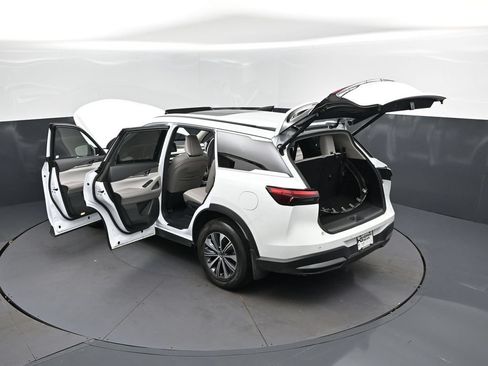 Certified 2026 INFINITI QX60 Pure w/ Cargo Package FWD image 2