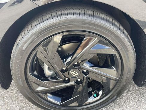 New 2026 Hyundai Elantra SEL Sport Premium image 5