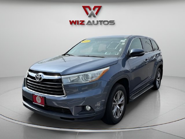 Used 2015 Toyota Highlander Plus AWD/4WD image 1