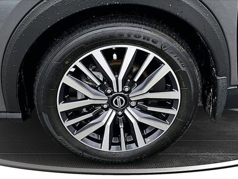 Used 2021 Nissan Kicks SV image 34